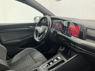 Volkswagen Golf Volkswagen Golf 1.5 eTSI R-Line Business+ Automaat Adap.Cruise Stoel/Stuurverw Led Sfeerverlichting! - afbeelding nr 26
