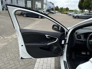 Volvo V40 Volvo V40 1.5 T3 Polar+ Sport | Harman/Kardon | Panoramadak | Keyless entry | Stoelverwarming | Park.Camera | Automaat | - afbeelding nr 9