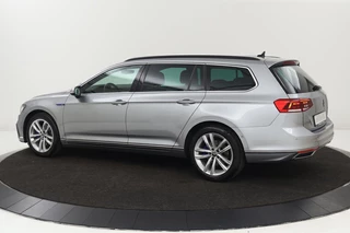 Volkswagen Passat Volkswagen Passat 1.4 TSI GTE | Standkachel | Adaptive cruise |  Stoelverwarming | Camera | Matrix LED | Carplay | Side Assist | Massage | PDC | Na - afbeelding nr 2
