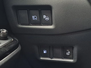 Toyota C-HR Toyota C-HR 1.8 Hybrid Executive | 24mnd Garantie | Incl. Beurt & APK | - afbeelding nr 17