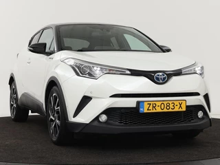 Toyota C-HR Toyota C-HR 1.8 Hybrid Style | Stoelverwarming | Trekhaak |  Adaptive cruise | JBL Sound | Camera | Navigatie | Keyless | Dodehoek detectie - afbeelding nr 31