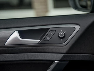 Volkswagen e-Golf Volkswagen e-Golf 136pk | Navi Discover Pro | Warmtepomp | LED koplampen | Apple Carplay & Android Auto | Stoelverwarming - afbeelding nr 41