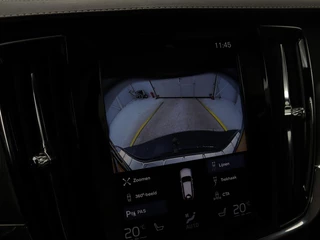 Volvo V90 Volvo V90 2.0 T8 AWD R-Design | Panoramadak | Head-Up | Trekhaak | Stoel & stuurverwarming | Leder | 360 camera | Luchtvering | Harman/Kardon | Adaptive cruise | Achterbankverwarming - afbeelding nr 18