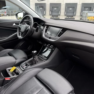 Opel Grandland X Opel Grandland X 1.2 Turbo Innovation | Leder | AppleCarplay - afbeelding nr 5