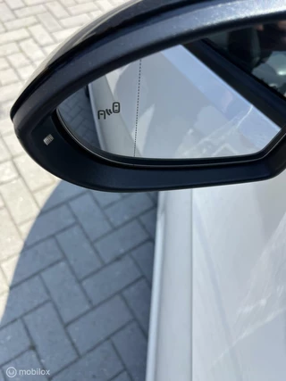 Volkswagen Golf Volkswagen Golf 2.0 TSI GTI Performance,DSG, PANO, ACC - afbeelding nr 15