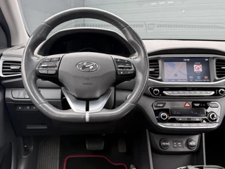 Hyundai IONIQ Hyundai IONIQ Premium EV Navi,Leder,Dodehoek,Schuifdak,Camera,Clima,Cruise,Stoelverwarming V+A,Stuurverwarming,Pdc V+A,Nieuwe Apk bij Aflevering - afbeelding nr 3