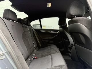 BMW 5 Serie BMW 5-serie 520e Aut. Hybrid M-Sport | Navi | BMW Laser Led | Alcantara Interieur | - afbeelding nr 16
