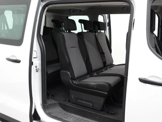 Opel Vivaro Opel Vivaro Combi 1.5 CDTI L2H1 Cruise Control  Parkeersensoren Achter  Bluetooth Airco Voor en Achter  Schuifdeur Rechts en Links - afbeelding nr 37