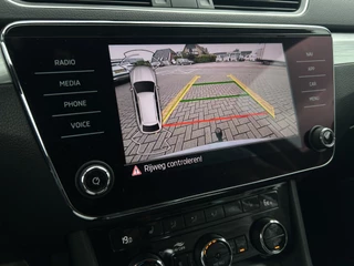 Škoda Superb Škoda Superb Combi 1.4 TSI iV Business Edition Plus | Trekhaak | 18