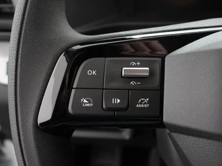 Opel Vivaro Opel Vivaro 1.5 Diesel 120PK L3 BPM VRIJ! Apple Carplay /  Android Auto Parkeersensoren V+A Trekhaak Camera Navigatie Cruise Control LED koplampen houten afwerking laadruimte - afbeelding nr 16