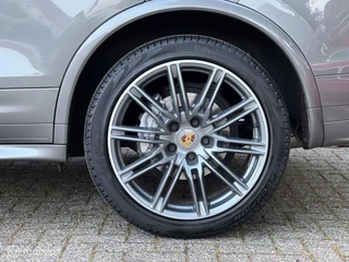 Porsche Cayenne Porsche Cayenne 4.2 D S - afbeelding nr 24