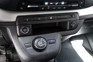 Opel Vivaro Opel Vivaro L2H1 2.0 145 PK Aut ZGAN Citroen Jumpy Expert - afbeelding nr 19