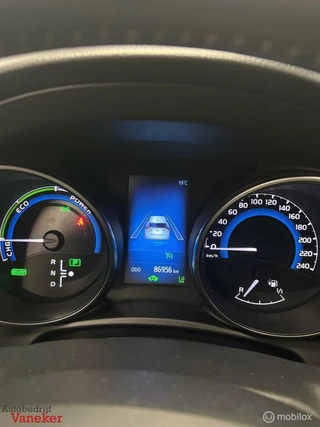 Toyota Auris Toyota Auris 1.8 Hybrid Dynamic Go|Cam|Trekhaak|Cruise|Nav|NAP - afbeelding nr 17