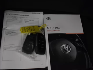 Toyota C-HR Toyota C-HR 1.8 Hybrid 140 Style | Stuur en Stoelverwarming | BLS | PDC V+A - afbeelding nr 7