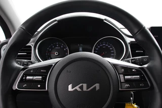 Kia Ceed Sportswagon Kia Ceed Sportswagon 1.0 T-GDi Prestige | Navigatie | Apple Carplay / Android Auto | Climate Control | Cruise Control | Camera | Dab | Lichtmetalen Velgen | Lane Assist | Privacy Glass | - afbeelding nr 16