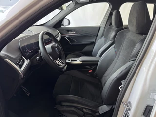BMW X1 BMW X1 XDRIVE 25E M-SPORT LED ELEK.KLEP NAVI STOELVERW M-SHADOW LINE CARPLAY/ANDROID ZWARTE.HEMEL 10/2024 PHEV PLUG IN HYBRID AWD 4X4 4WD - afbeelding nr 18