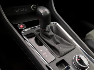 SEAT Ateca 150Pk Automaat (PANORAMADAK, VIRTUAL COCKPIT, APPLE CARPLAY, NAVIGATIE, CLIMATE, 360 CAMERA, GETINT GLAS, SPORTSTOELEN, KEYLESS, PARKEERSENSOREN, NIEUWE APK, NIEUWSTAAT) - afbeelding nr 11