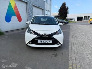 Toyota Aygo Toyota Aygo 1.0 VVT-i x-play FULL OPTION! - afbeelding nr 2
