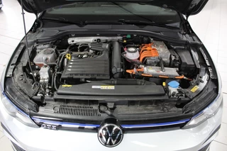 Volkswagen Golf Volkswagen Golf 1.4 eHybrid GTE 245PK IQ Light Panoramadak - afbeelding nr 39