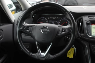 Opel Zafira Opel Zafira 1.4 Turbo Edition 7p. / Trekhaak / Panoramadak / Camera / Leder / 19'' / Navigatie / Stuurverwarming / DAB / ACC / Stoelverwarming / LED-lichtpakket - afbeelding nr 17