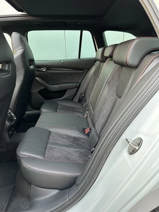 Škoda Octavia Škoda Octavia Combi 1.4 TSI RS iV 245pk FULL PANO ACC ECC CAMERA NAVI PDC - afbeelding nr 20
