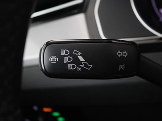 Volkswagen Passat Volkswagen Passat 1.4 TSI PHEV GTE | Stoelverwarming | Camera |  Adaptive cruise | Matrix LED | Massage | Carplay | Navigatie | Side Assist - afbeelding nr 11
