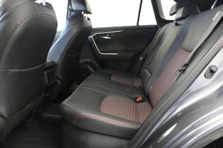 Toyota RAV4 Toyota RAV4 2.5 Plug-in Hybrid AWD Business Plus |Stoelverwarming|Camera|Navi| - afbeelding nr 12