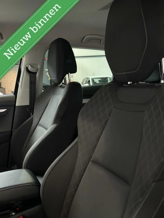 Škoda Karoq Skoda Karoq 1.0 TSI 110 pk handg. Buss. Edition | Navi | Cruise | PDC | CarPlay | Clima | DAB+ | Keyless | Org. NLD. | - afbeelding nr 21