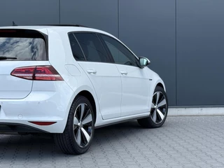 Volkswagen Golf Volkswagen Golf 1.4 TSI GTE Pano - Leder - Led - Camera - Stoelverwarming - afbeelding nr 5