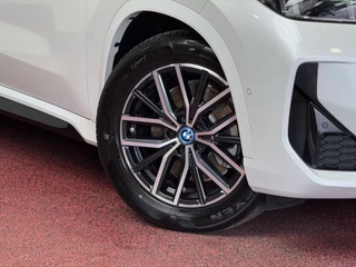 BMW X1 BMW X1 XDRIVE 25E M-SPORT LED ELEK.KLEP NAVI STOELVERW M-SHADOW LINE CARPLAY/ANDROID ZWARTE.HEMEL 10/2024 PHEV PLUG IN HYBRID AWD 4X4 4WD - afbeelding nr 72
