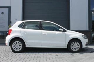Volkswagen Polo Volkswagen Polo 1.0 Comfortline 5 Deurs Weinig Kilometers - afbeelding nr 4