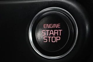 Kia Ceed Kia Ceed 1.6 GDI PHEV DynamicLine |  Stoel & stuurverwarming | Adaptive cruise | Trekhaak | Camera | Half leder | Navigatie | Keyless | Full LED - afbeelding nr 23