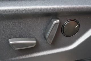 Ford Transit Custom Ford Transit Custom 320 2.0 TDCI L2H1 Sport 170 PK | L+R Schuifdeur | ACC | Blind Spot | Navigatie | Camera | CarPlay | Lane Assist | | Raptor Edition | Trekhaak | 3-Zitter | MODELJAAR 2025 | Verlengde fabrieksgarantie tot 12-2029 - afbeelding nr 36