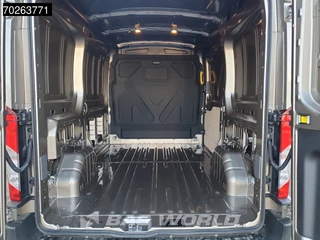 Ford Transit Ford Transit 130pk L2H2 Airco Cruise Camera Trekhaak Parkeersensoren 10m3 Airco Trekhaak Cruise control - afbeelding nr 9