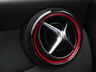 Mercedes-Benz CLA Mercedes-Benz CLA Shooting Brake 180 automaat / 45 AMG Ed. 1 / OrangeArt / LED - afbeelding nr 28