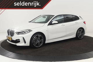 BMW 1 Serie BMW 1-serie 118i M Sport | Carplay | Sportstoelen | Full LED | Live Cockpit | Navigatie | Climate control | PDC | Cruise control | Getint glas - afbeelding nr 1