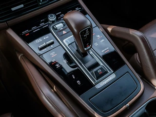 Porsche Cayenne Porsche Cayenne 3.0 E-Hybrid|PANO|SPORT CHRONO|360°|ACC|22'' - afbeelding nr 25