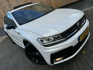 Volkswagen Tiguan Volkswagen Tiguan 1.5 TSI R-line Automaat | Panorama | Leer | LED Verlichting | Actief Demping Systeem | Achteruitrijcamera | Black Style | 20 inch velgen | Elektrische verstelbare stoelen | Afneembare trekhaak - afbeelding nr 54