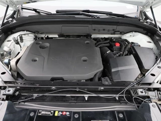 Volvo XC60 Volvo XC60 2.0 B4 D AWD R-Design | Parkeerverwarming | Schuif-/kanteldak | Trekhaak | Climate Pack | Memoryseats - afbeelding nr 39