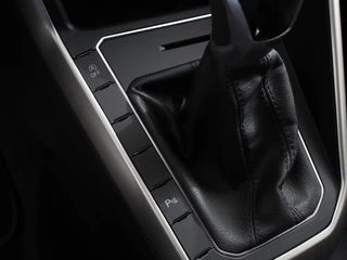 Volkswagen Polo Volkswagen Polo 1.0 TSI Move  Navigatie App Connect / Android Auto / Apple Carplay Climate Control Parkeer sensoren Lichtmetalen Velgen Dab Digitale Cockpit - afbeelding nr 19