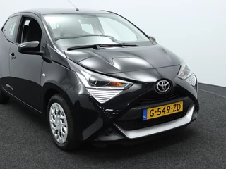 Toyota Aygo Toyota Aygo 1.0 VVT-i x-play Automaat | Carplay navigatie | Camera | Airco - afbeelding nr 3