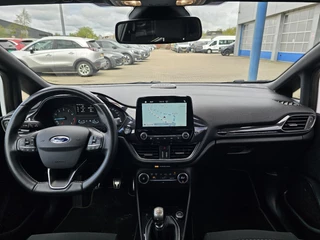 Ford Fiesta Ford Fiesta 1.0 EcoBoost ST-Line Navigatie | Cruise control | Led dagrijverlichting | Climate control | PDC | Lane assist | Dealeronderhouden! - afbeelding nr 23