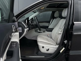 Jeep Grand Cherokee Jeep Grand Cherokee 5.7 Summit 1e Eigenaar - Pano - Leder - Volle Auto - afbeelding nr 18