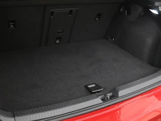 Volkswagen Golf Volkswagen Golf 1.4 eHybrid Style | Stoel & stuurverwarming |  Massage | Carplay | Memory | Achterbankverwarming | Adaptive cruise | Park Assist | Sfeerverlichting | Navigatie | Full LED | PHEV - afbeelding nr 15