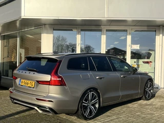 Volvo V60 Volvo V60 2.0 T4 R-Design 19''+STANDKACHEL+TREKH+H&K+CARPLAY - afbeelding nr 5