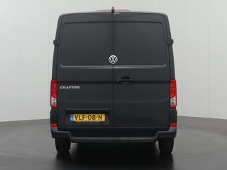 Volkswagen Crafter Volkswagen Crafter 2.0TDI 140PK L3H2 Highline | Navigatie | Camera | Airco | Cruise | Betimmering - afbeelding nr 11