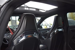 Mercedes-Benz CLA Mercedes-Benz CLA-klasse AMG 45 4MATIC Pano Kuipst HK Camera Sfeer NAP CLA 45 - afbeelding nr 17