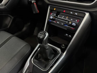 Volkswagen T-Roc Volkswagen T-Roc Cabrio TSI VIR.COCKPIT CARPLAY NAVI IQ.LED STOEL/STUUR.VERW DAB ADAP.CRUISE 05/2024 