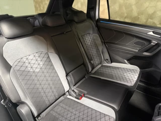 Volkswagen Tiguan Allspace Volkswagen TIGUAN 2.0 TSI R-Line Allspace | Pano | 7P | sfeerverlichting | camera | carplay - afbeelding nr 12
