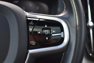 Volvo XC60 Volvo XC60 2.0 B4 AWD INSCRIPTION / ADAP. CRUISE / P.DAK / 360 CAM./ H&K AUDIO - afbeelding nr 29